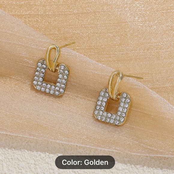 Gorgeous Square Inlaid Rhinestone Drop Dangle Earrings — Golden colored - Picture 7 of 7